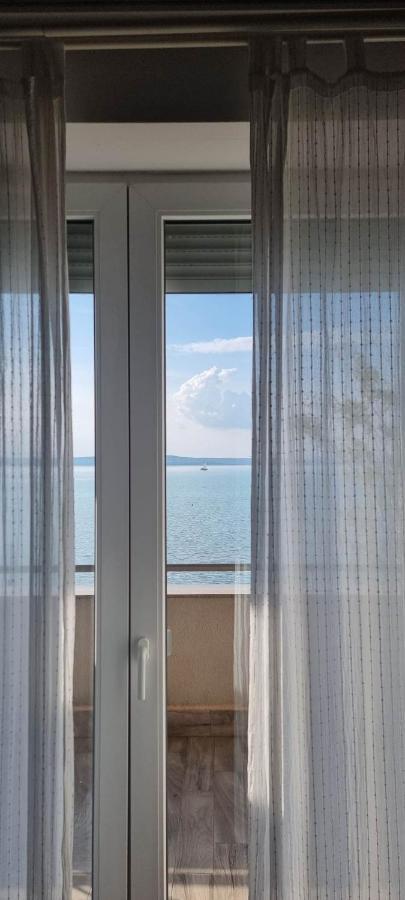 'Good Feelings' Aparthotel Siófok Exteriör bild
