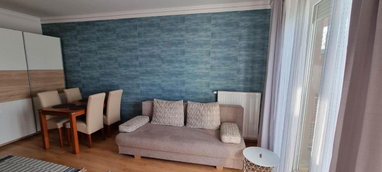 'Good Feelings' Aparthotel Siófok Exteriör bild
