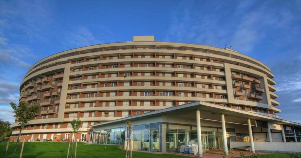 'Good Feelings' Aparthotel Siófok Exteriör bild
