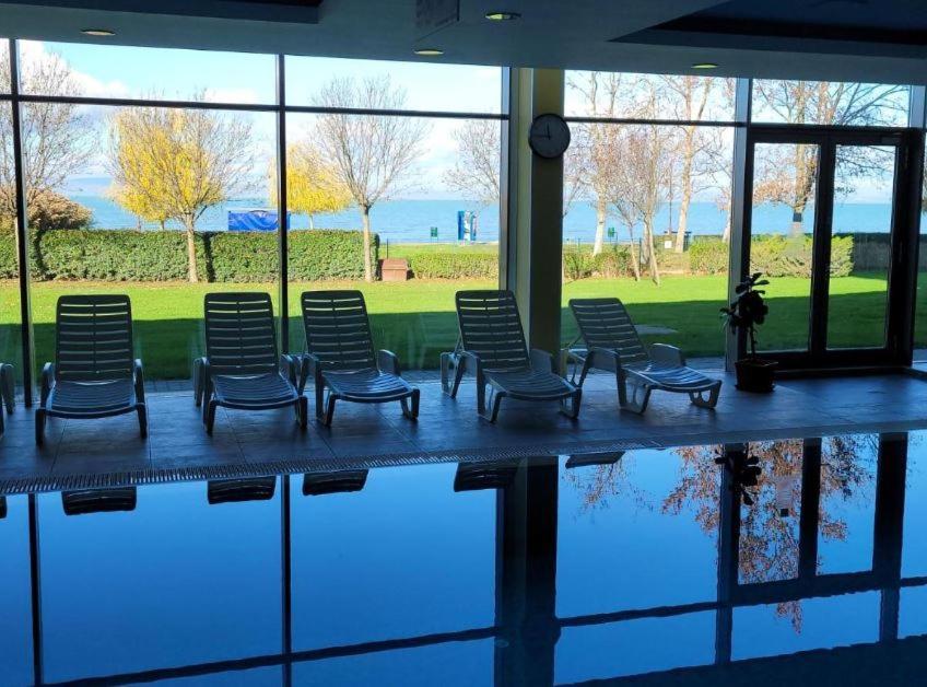 'Good Feelings' Aparthotel Siófok Exteriör bild