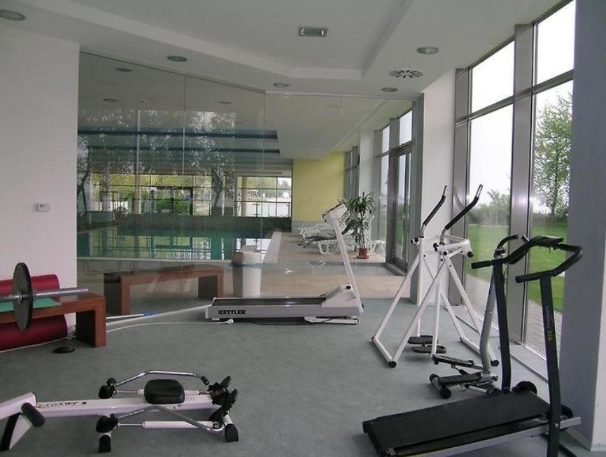 'Good Feelings' Aparthotel Siófok Exteriör bild
