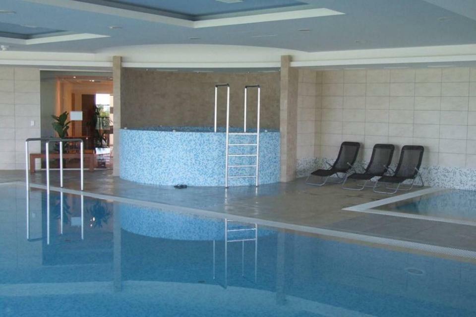 'Good Feelings' Aparthotel Siófok Exteriör bild